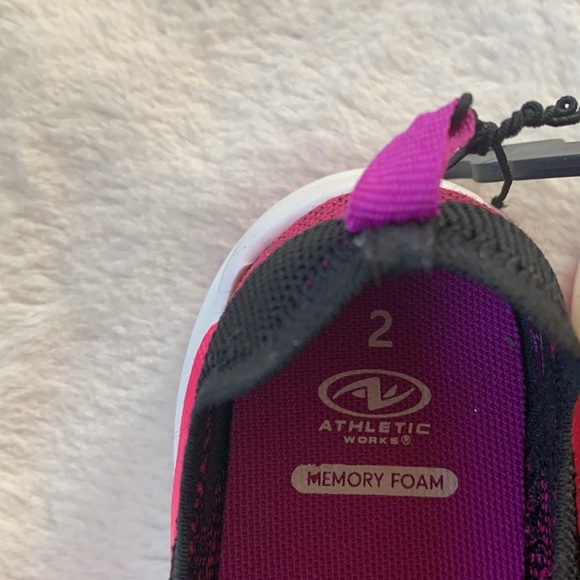 COPY - Girls sneakers, NWT - Picture 3 of 4